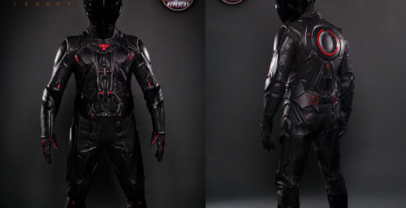 Tron Rinzler motorcycle suit